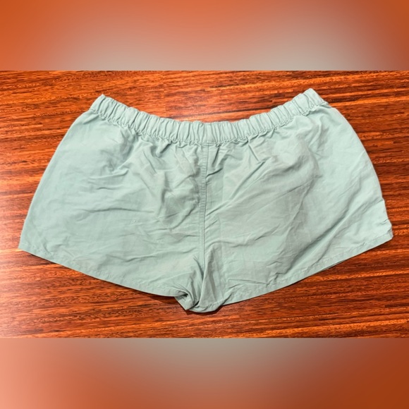 Patagonia barely baggies shorts size XL EUC - Picture 4 of 4